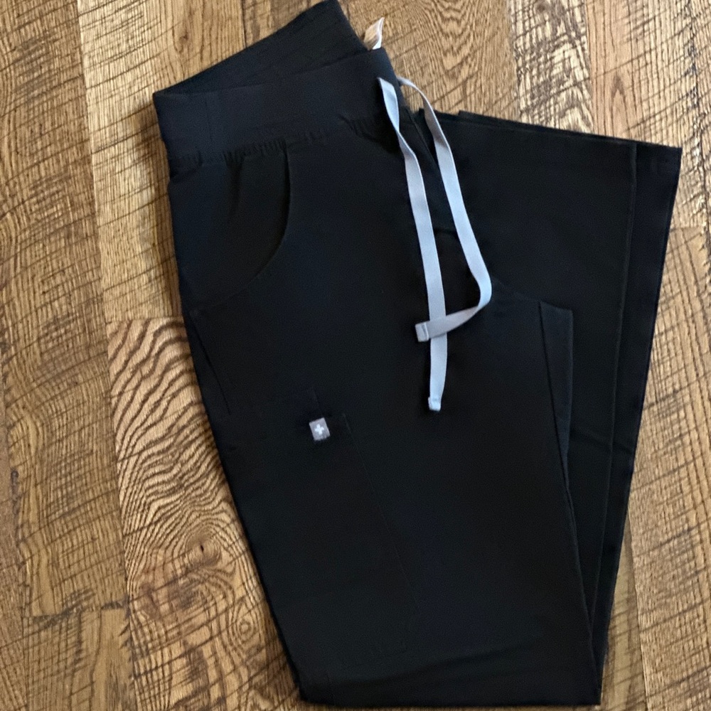 Figs Kade Cargo pants size xs regular